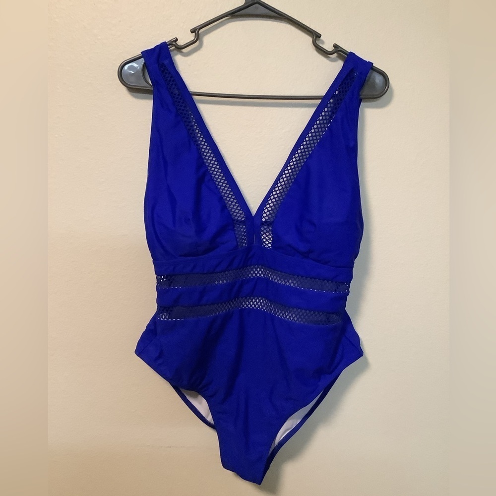 Davi & Dani Women’s laser cut blue 1 pc deep v front swimsuit size large